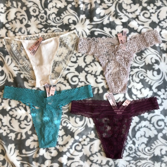 ✨New with tag✨ Victoria’s Secret panties - Picture 1 of 2